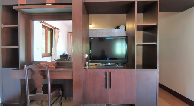 Полулюкс Holiday Villa, Lanta