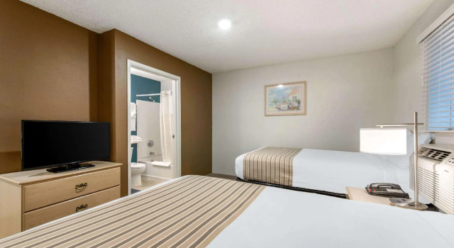 Четырёхместный номер Standard Birch Hill Suites - Lakeland