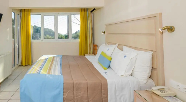 Двухместный номер Standard с частичным видом на море Odysseus Hotel