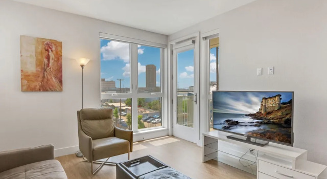 Апартаменты Stylish 2BR Near Dodgers Stadium by Oneluxstay