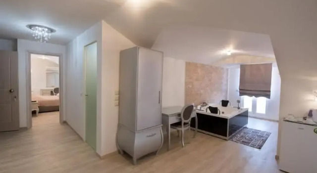 SUITES PIROFANI, Забронировать Апартаменты/квартира Отели Лефкада с бассейном, рядом с Церковь Агиас Кириакис, Бассейн