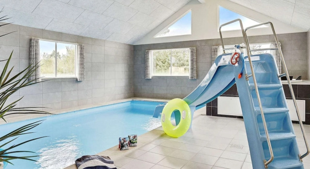 5 Star Holiday Home in Vaeggerlose