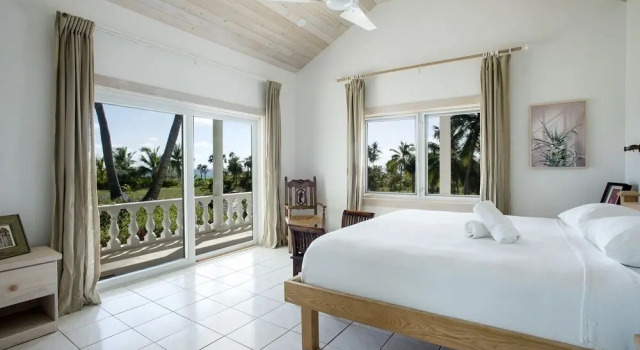 La Bougainvillea Estate 12 Bedroom Duplex