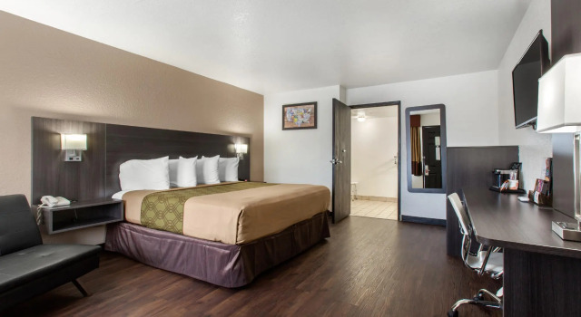 Кровать в общем номере SureStay By Best Western Phoenix Airport