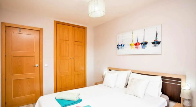 Апартаменты c 1 комнатой Lets in the Sun Blue Cala