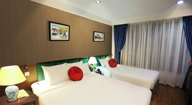 Номер Deluxe Aviary Hanoi Hotel & Travel