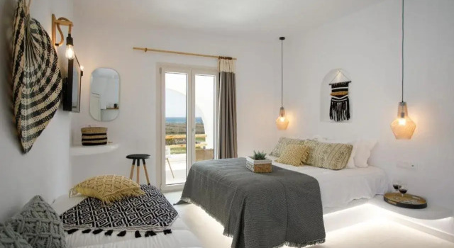 Naxos Earth Suites