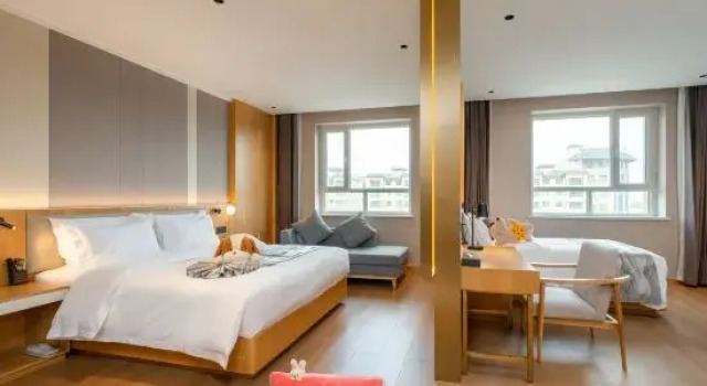 Люкс Comfort Jiuquan Yunruixiang Hotel