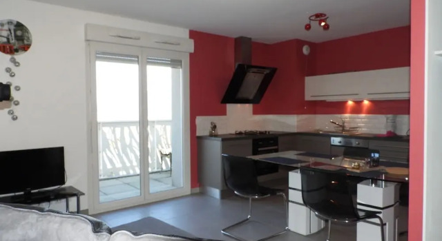 Luxury Apartment, Забронировать Апартаменты/квартира Сейно Озеро Анси