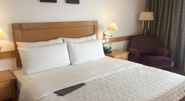 Двухместный номер Deluxe с видом на сад Le Meridien Kochi