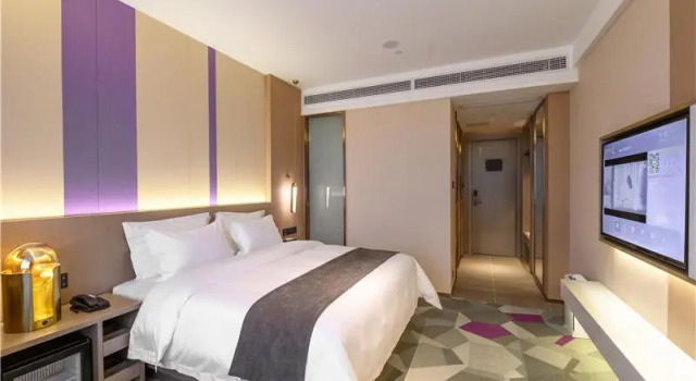 Номер Deluxe Lavande Hotel Chengdou Qingbai River Phoenix Lake