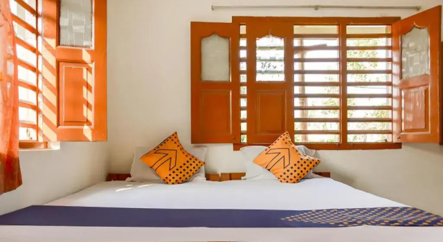 Bobby House by OYO Rooms