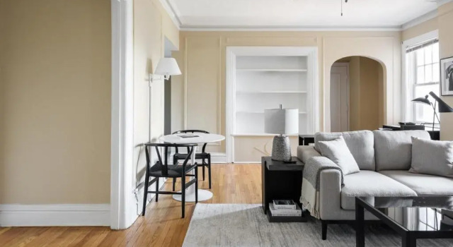 Апартаменты Classic CWE 2BR with Full Kitchen by Zencity