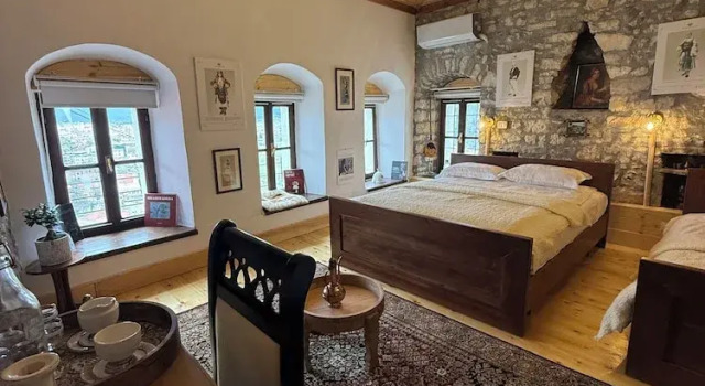 Old town Guesthouse Guri, Забронировать Гостевой дом Гостевые дома Берат, Гостевой дом