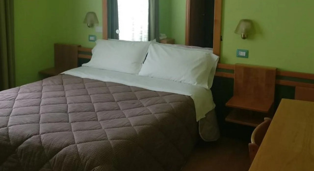 Hotel Pavia, Boek Hotel Hotels in Lazio met parkeren, Parkeren