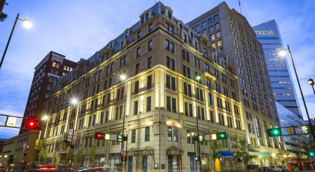 The Cincinnatian Hotel Curio Collection by Hilton