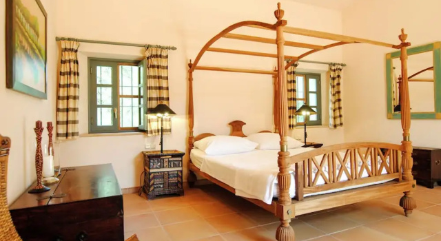 Elegant Luxury Villa in Santanyl With XL Pool