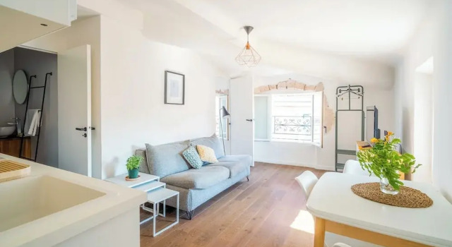 Апартаменты 1 Bedroom Apartment in City Center, Near Old Port