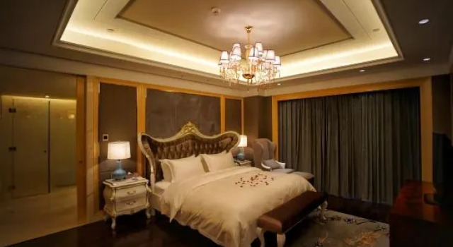 Präsidenten Suite Duoleng Hotspring Hotel