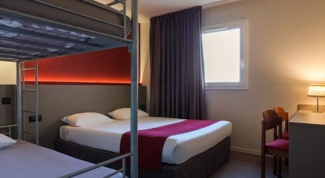 Семейный номер Standard The Originals City, Hôtel Les Bruyères, Dax Nord