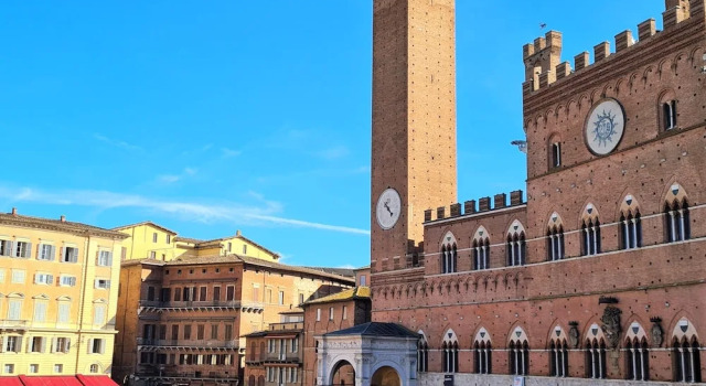 The Balcony Suite -Piazza del Campo View