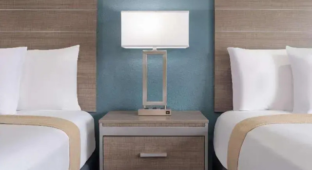 Четырёхместный номер Standard Melrose @ Seabrook, BW Signature Collection by Best Western