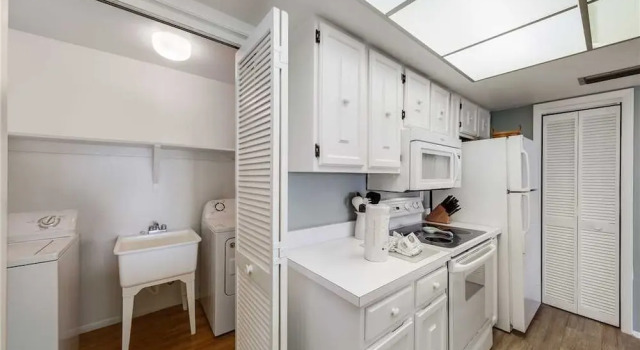 Seahorse 2, 2 Bedrooms, Sleeps 6, Heated Pool, Pet Friendly, Забронировать Отель Отели в центре Форт-Майерс-Бич, в центре