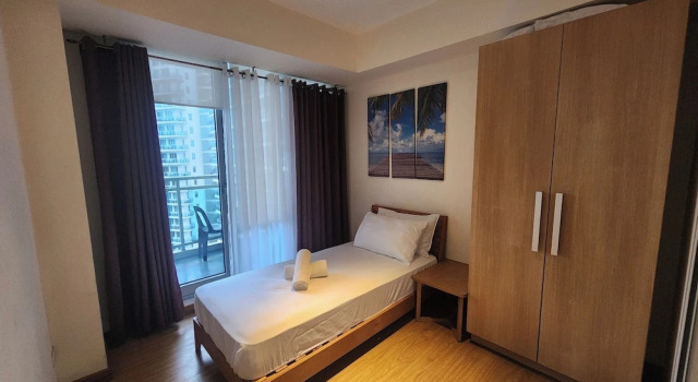 Апартаменты с 2 комнатами с видом на город Azure Urban Resort Staycation By Yana