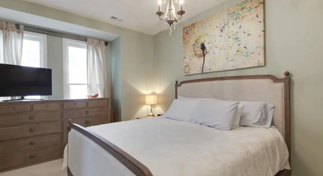832 Snowden Halloway Way, Book Hotel 5-stjernede hoteller i Virginia, 5*