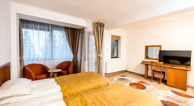 Двухместный номер Superior с балконом Hotel Cindrel