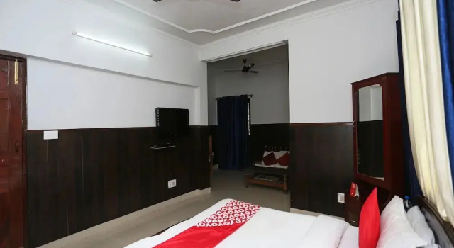 Alinda Guest House By OYO Rooms