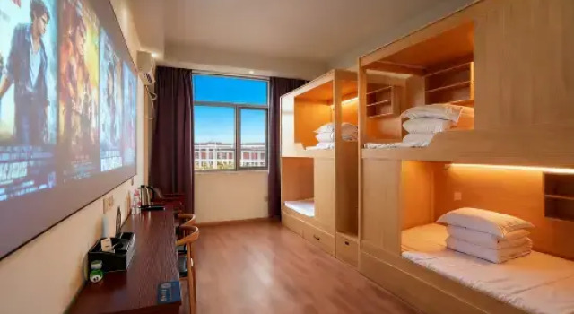 Кровать в общем номере Xingchen Youth Homestay (Jinggangshan University Ji'an Railway Station Branch)
