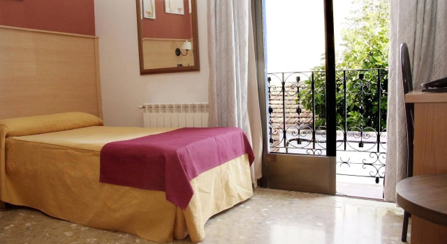 Hotel San Juan, Book Hotel Cheap Hotels in Castilla-La Mancha