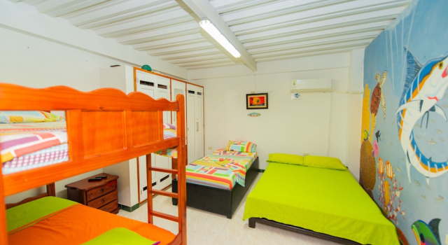 Семейные апартаменты Apartamentos Turisticos El Conquistador