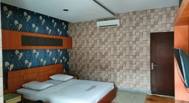 Lonari Hotel, Rezerwuj Hotel Medan Sumatra