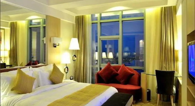Двухместный номер Standard Kolam Gloria Plaza Hotel