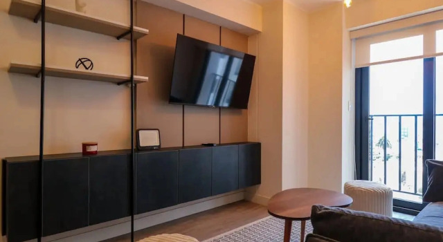 w Marvelous 2BR With Balcony in Miraflores