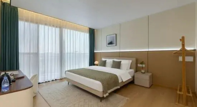 Люкс с 2 комнатами HanTing Hotel (Changchun Renmin Street Jilin University Nanling Campus)