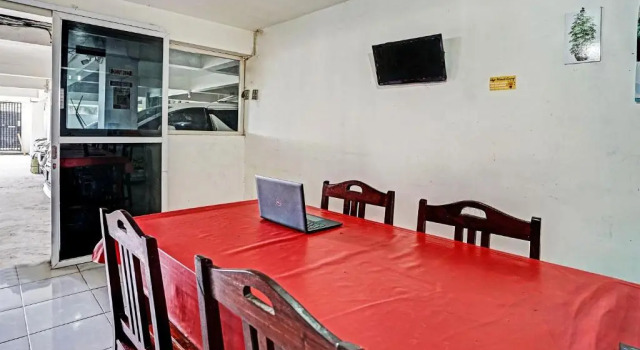 OYO 91872 Sweet 17 KostNearJatim Park Surabaya, Rezerwuj Hotel Palembang Sumatra