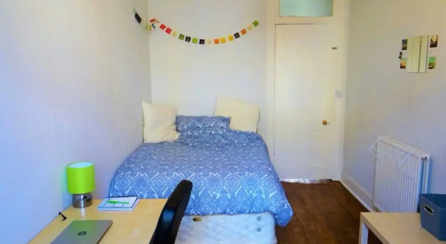 2 Bedroom Apartment in Edinburgh Sleeps 4, Забронировать Апартаменты/квартира Апартаменты Эдинбурга, рядом с Холирудское абатство, Апартаменты/квартира