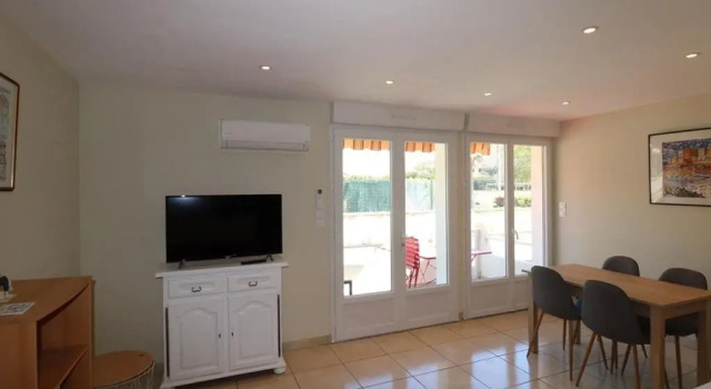 Appartement Le Grau-du-Roi, 2 pièces, 4 personnes - FR-1-307-127, Book Apartment Le Grau-du-Roi Camargue
