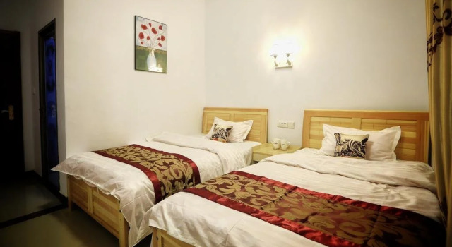 Dunhuang Momosha Youth Hostel 2nd Branch, Book Hostel Jiuquan Gansu