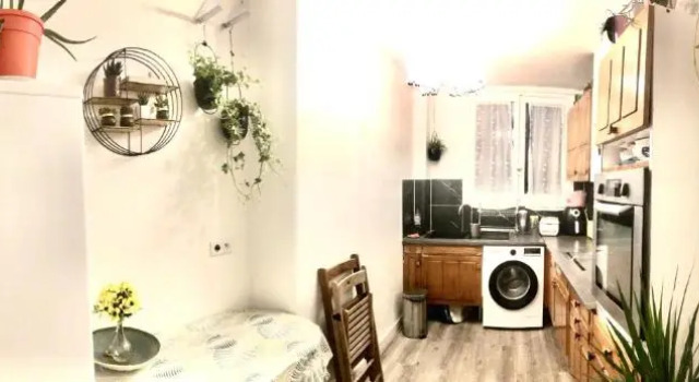 Private room 20 minutes from Eiffel Tower