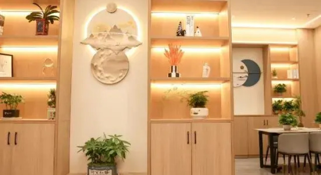 Super 8 Selected Hotel (Qishi Daguanyuan Kashgar Leining International Airport Branch), Book Hotel Kashgar Xinjiang