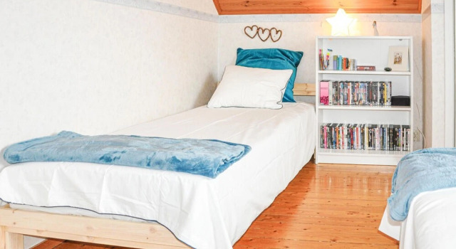 Nice Home in Filipstad With 3 Bedrooms, Rezerwuj Hotel Hotele w Svealand z parkingiem, Parking