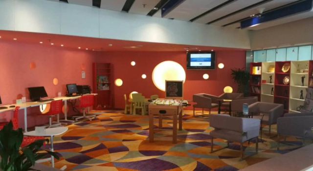 Tianjin Binhai Saint Light Hotel, Забронировать Отель Биньхай Тяньцзинь