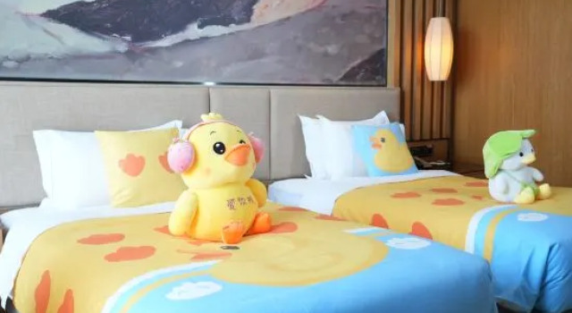 Семейный Место под палатку Chenxi Hotel (East High-speed Railway Station CBD Convention and Exhibition Center)