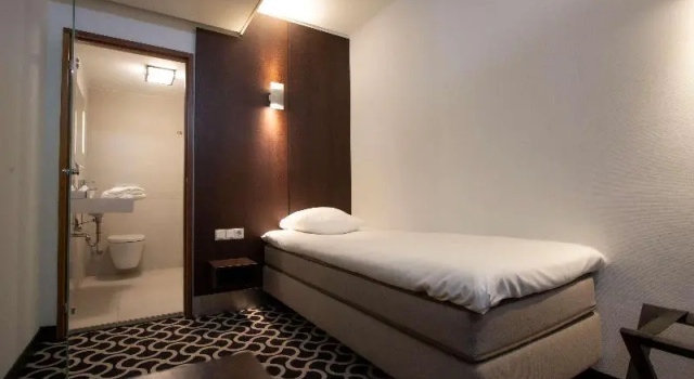 Одноместный номер Standard Golden Tulip West Ende