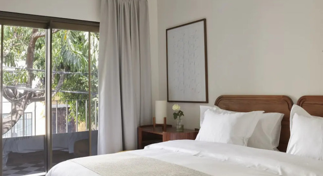 Двухместный номер Standard с балконом Hotel Dama