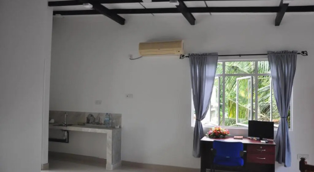 Номер Superior Jungle Fence